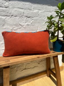 housse de coussin en gaz de coton,coussin terracotta, coussin doux, artisanat africain, coussin rouge, coussin en wax