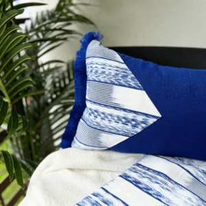 Housse de Coussin Coton Bleu Faso Dan Fani 50x30 * ESCAPADE TROPICALE